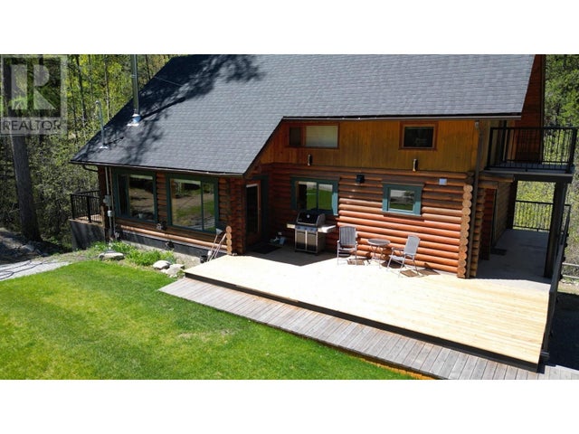9725 Braunagel Road, Moyie