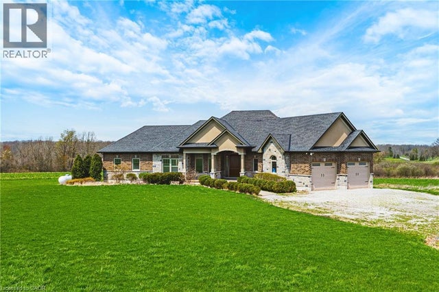 15 Reeds Road, Cayuga