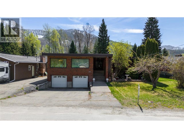 1698 Mckenzie Road, Fernie