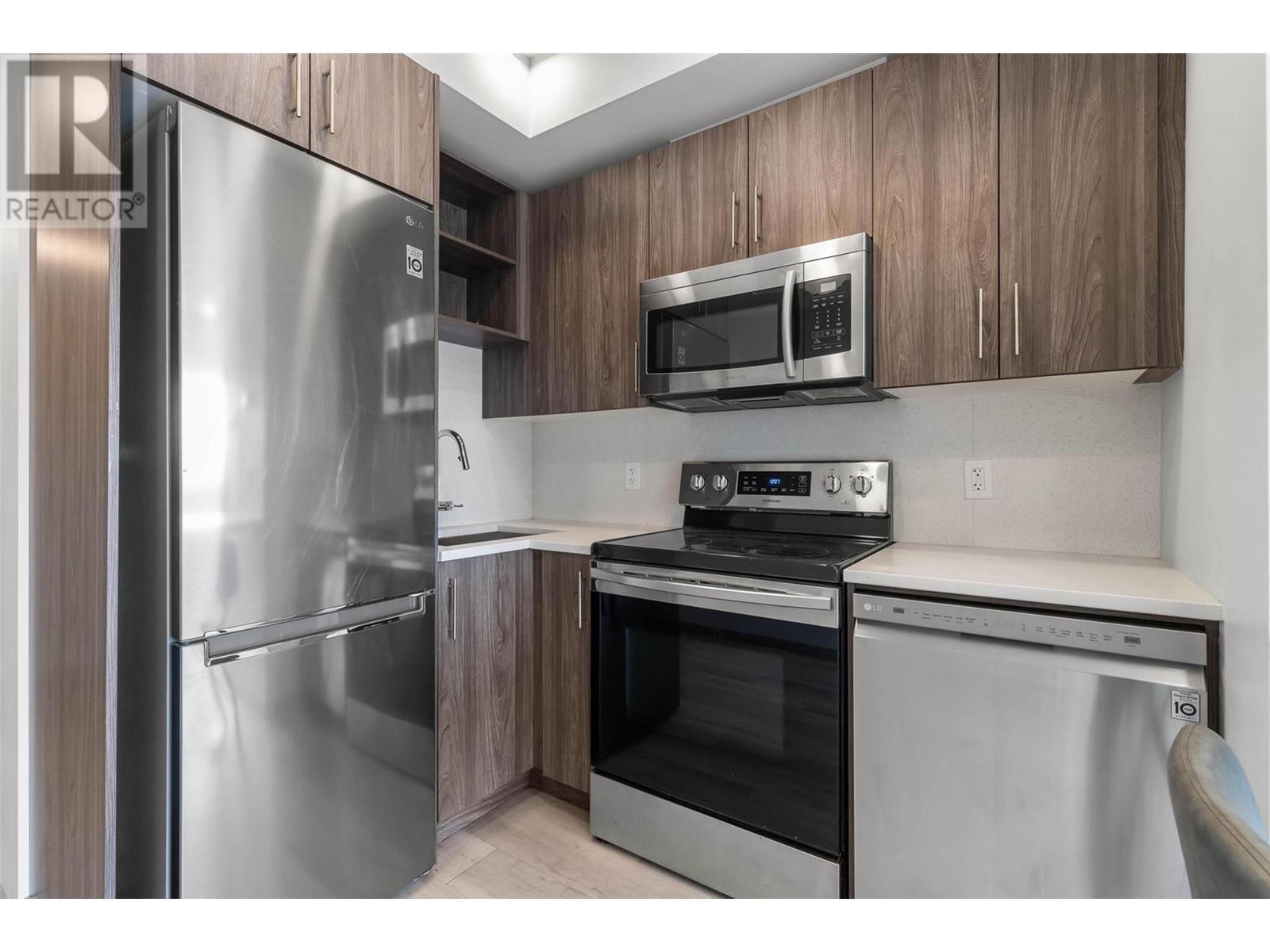 345 Dougall Road N Unit# 210. Kelowna, British Columbia