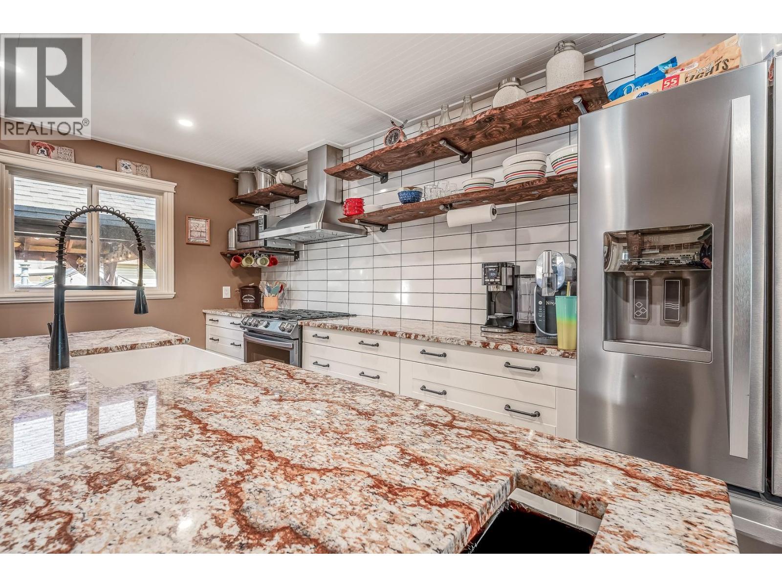 3120 Woodsdale Road. Lake Country, British Columbia