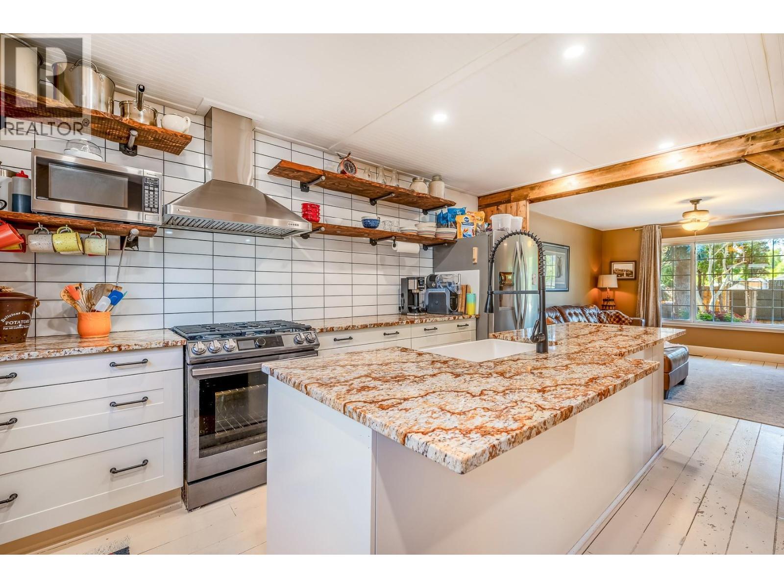 3120 Woodsdale Road. Lake Country, British Columbia