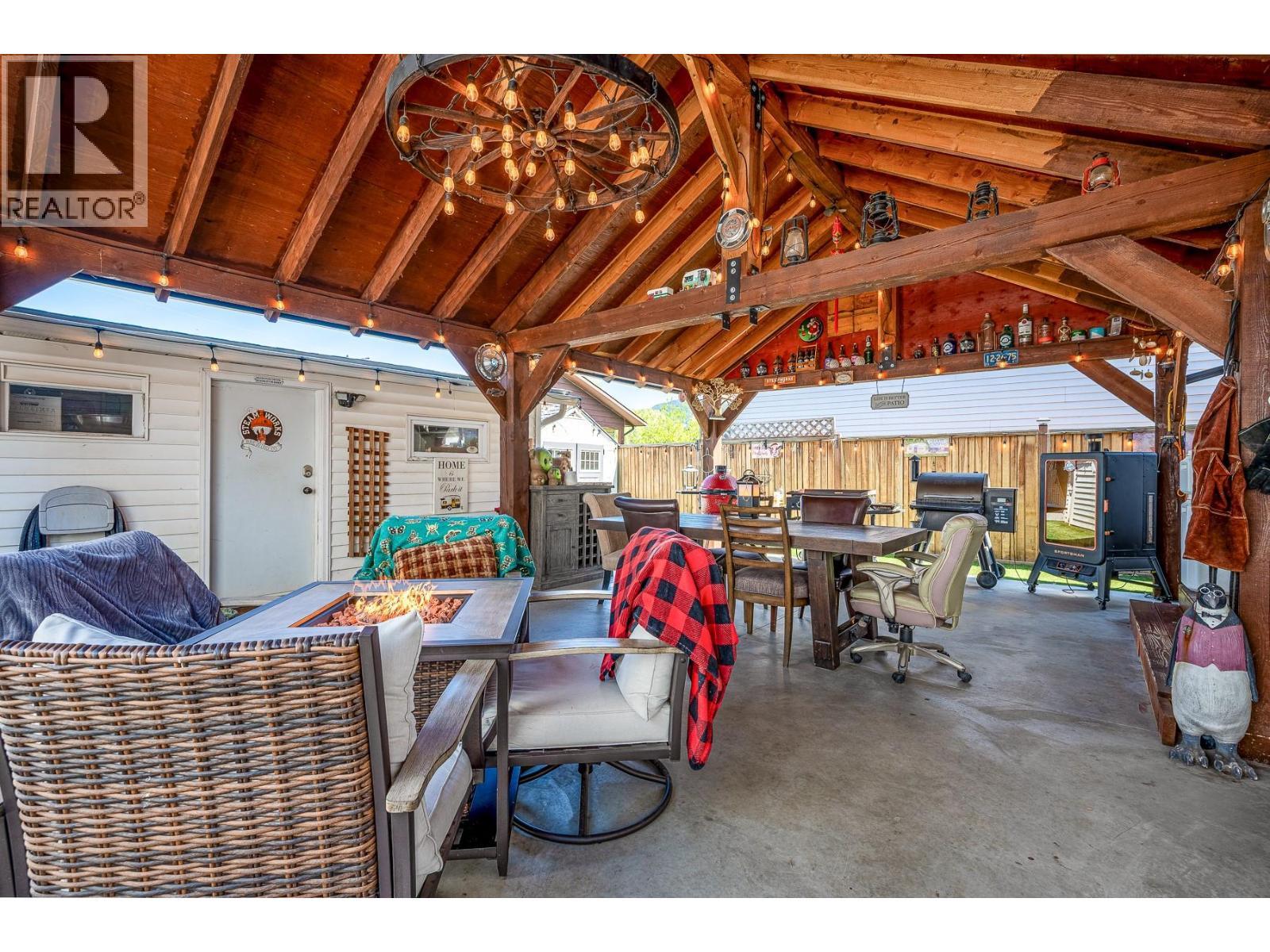 3120 Woodsdale Road. Lake Country, British Columbia