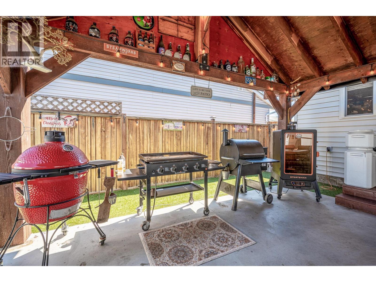 3120 Woodsdale Road. Lake Country, British Columbia