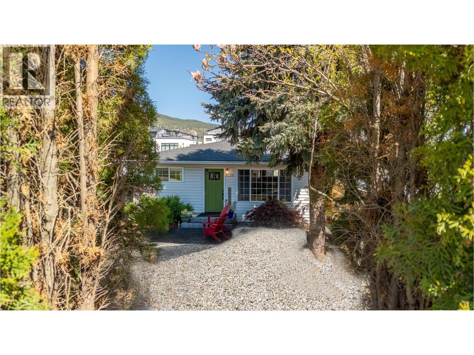 3120 Woodsdale Road. Lake Country, British Columbia