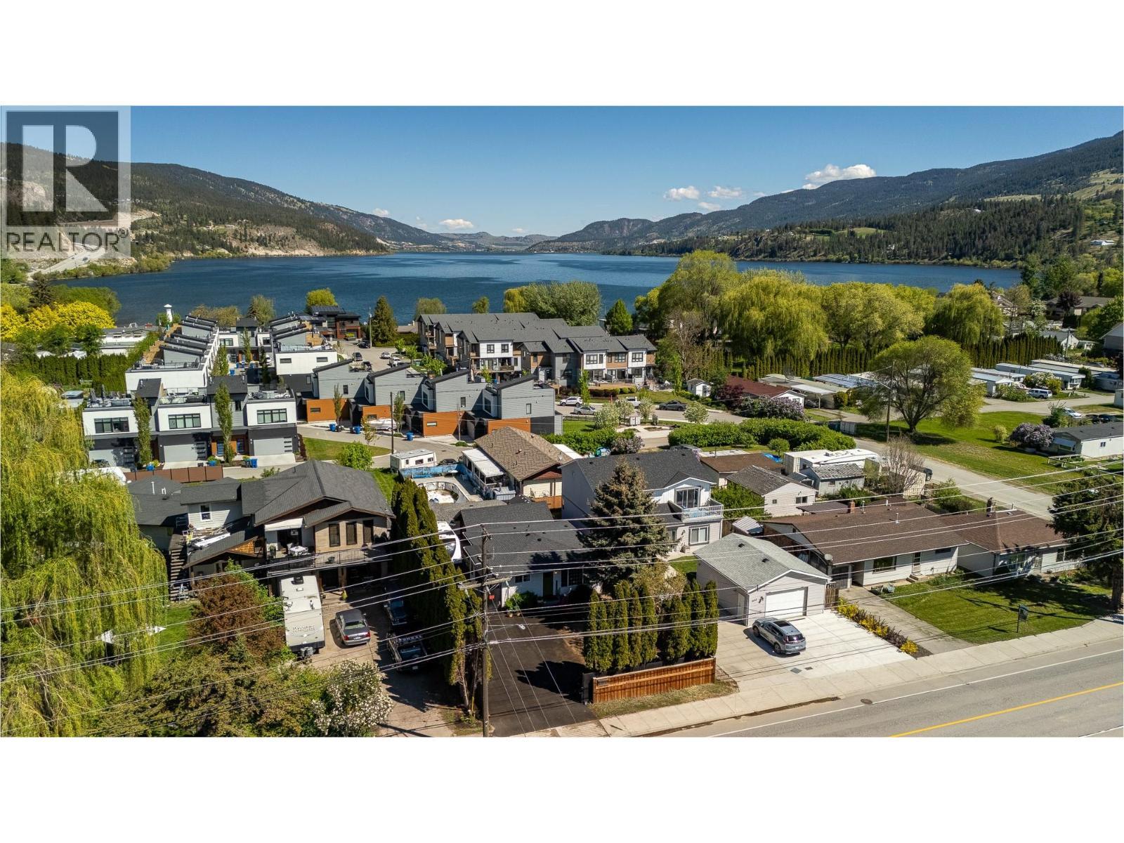 3120 Woodsdale Road. Lake Country, British Columbia