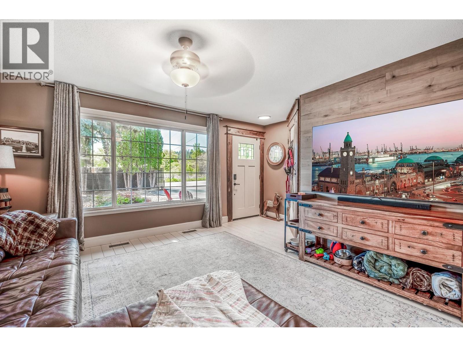 3120 Woodsdale Road. Lake Country, British Columbia