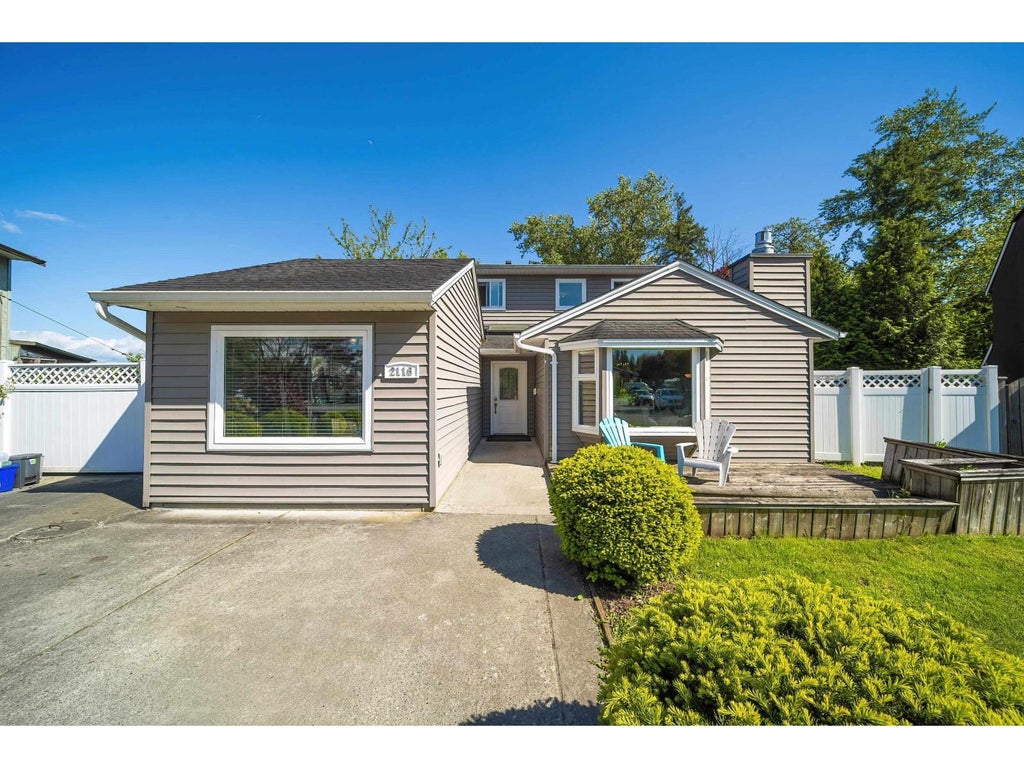 2116 Winston Court, Langley
