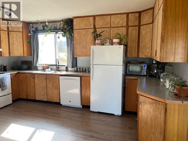 9704 Julia Street. Summerland, British Columbia