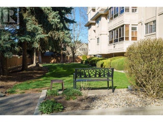 1055 Lawrence Avenue Unit# 202. Kelowna, British Columbia