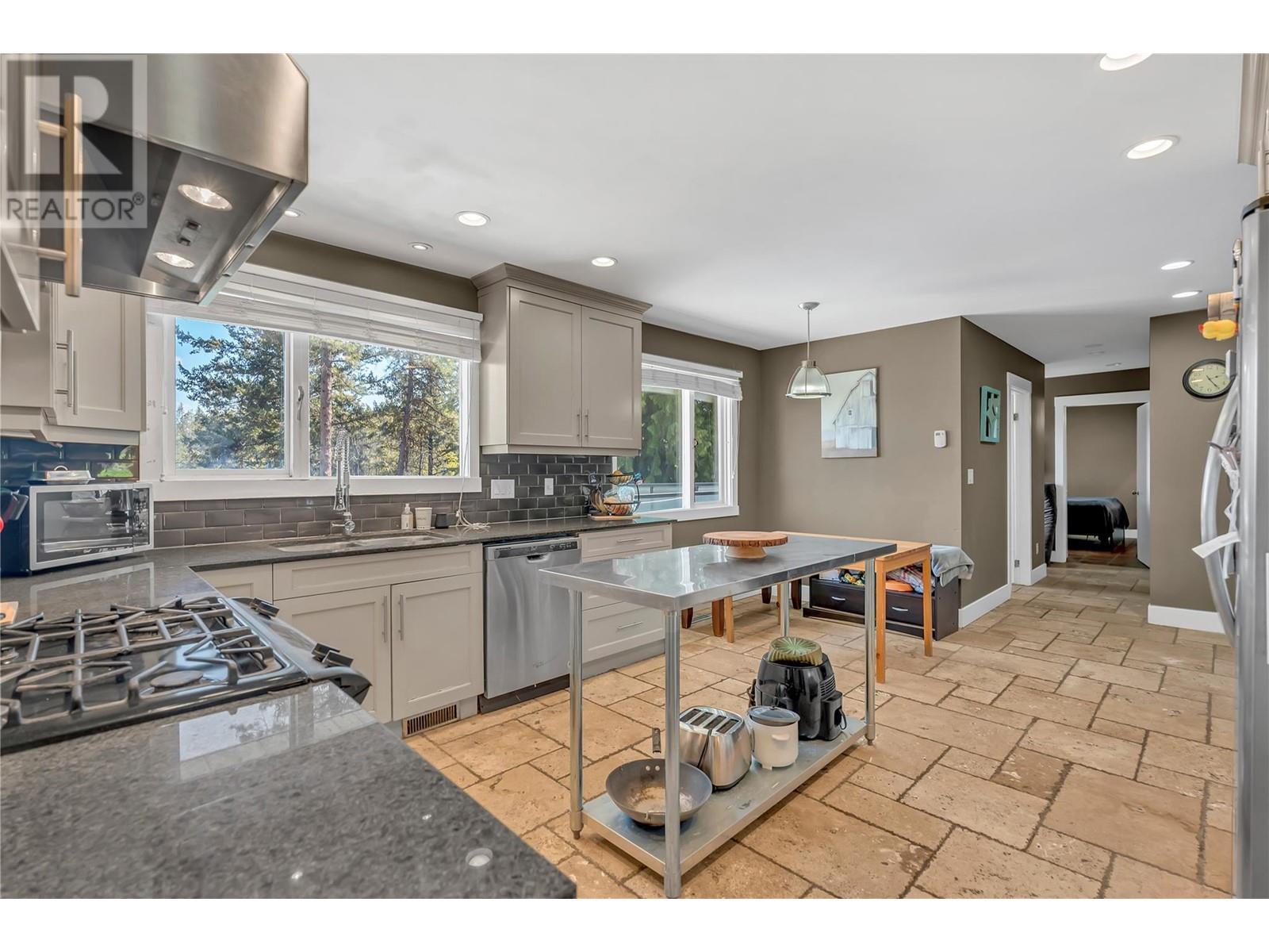 1623 Blackwood Drive. West Kelowna, British Columbia
