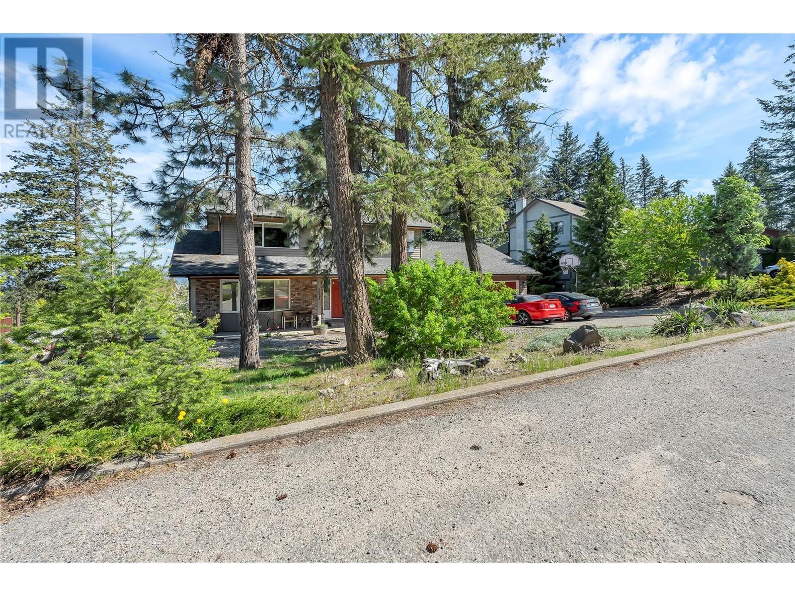 1623 Blackwood Drive. West Kelowna, British Columbia