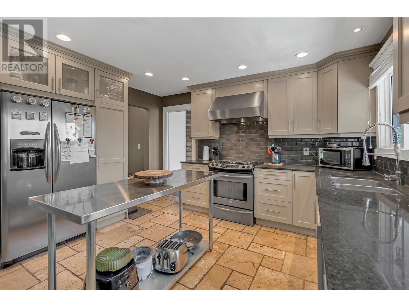 1623 Blackwood Drive. West Kelowna, British Columbia