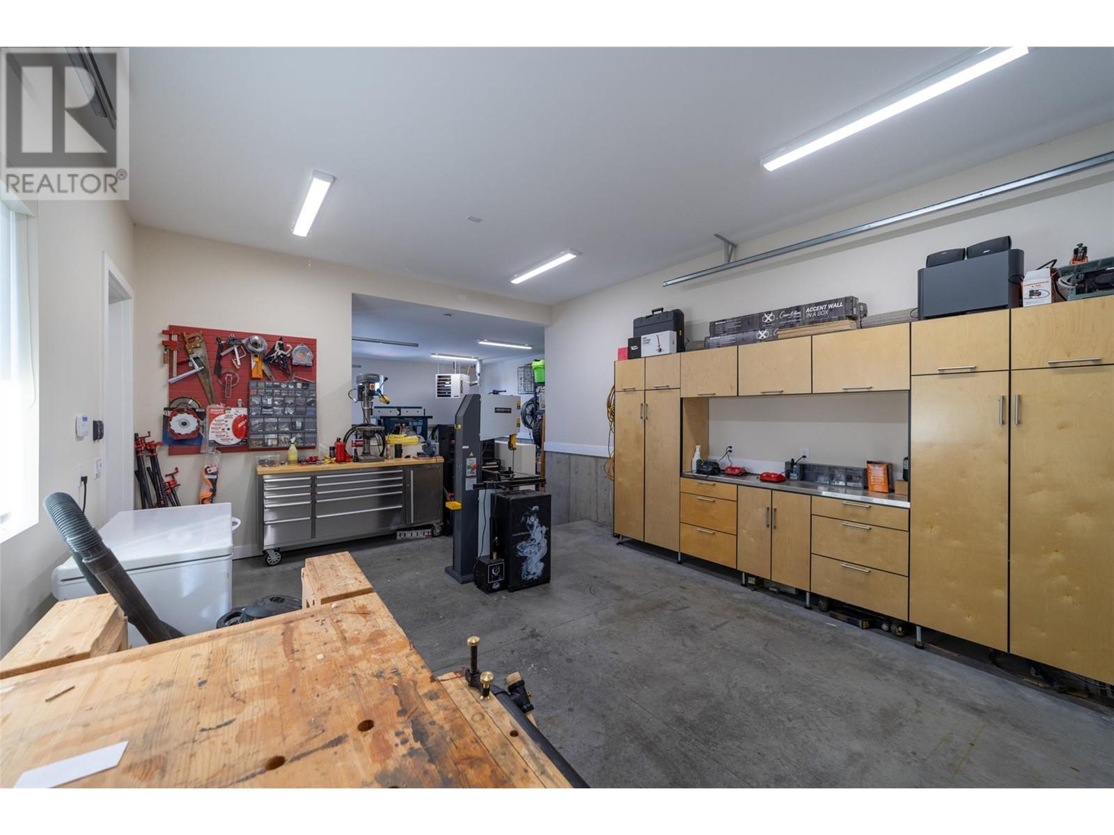 5650 The Edge Place Unit# 105. Kelowna, British Columbia