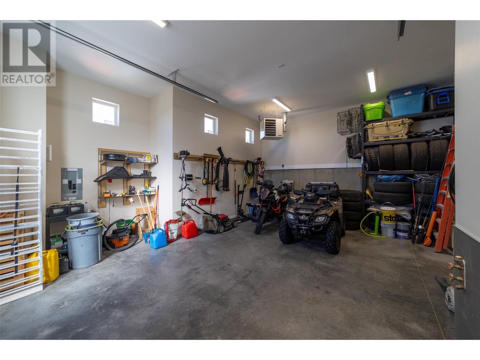 5650 The Edge Place Unit# 105. Kelowna, British Columbia