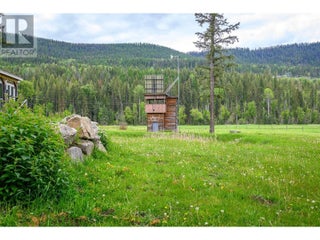 4 Hollingsworth Road. Cherryville, British Columbia