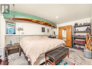 4 Hollingsworth Road. Cherryville, British Columbia