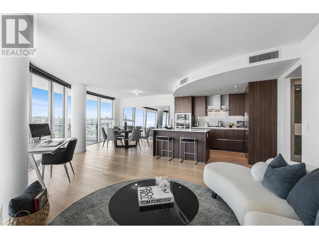 2717 89 Nelson Street, Vancouver