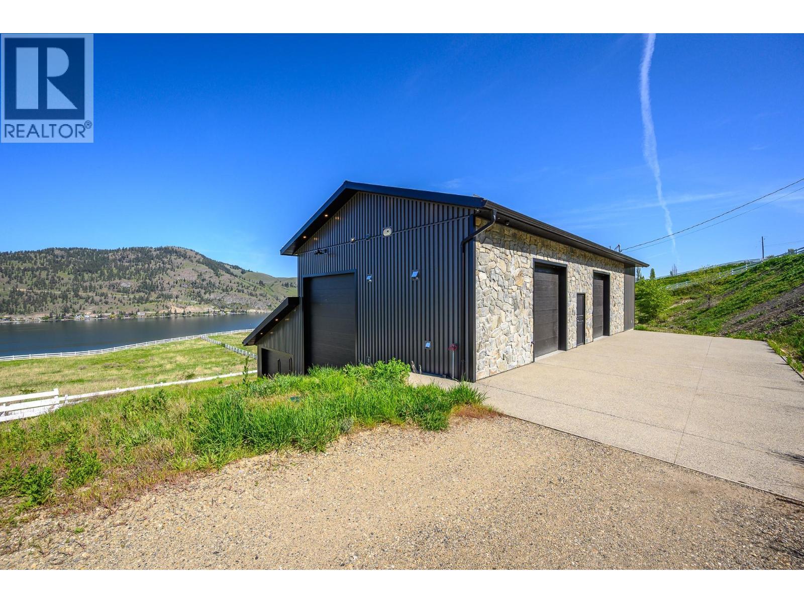 8399 Bench Row Road. Vernon, British Columbia