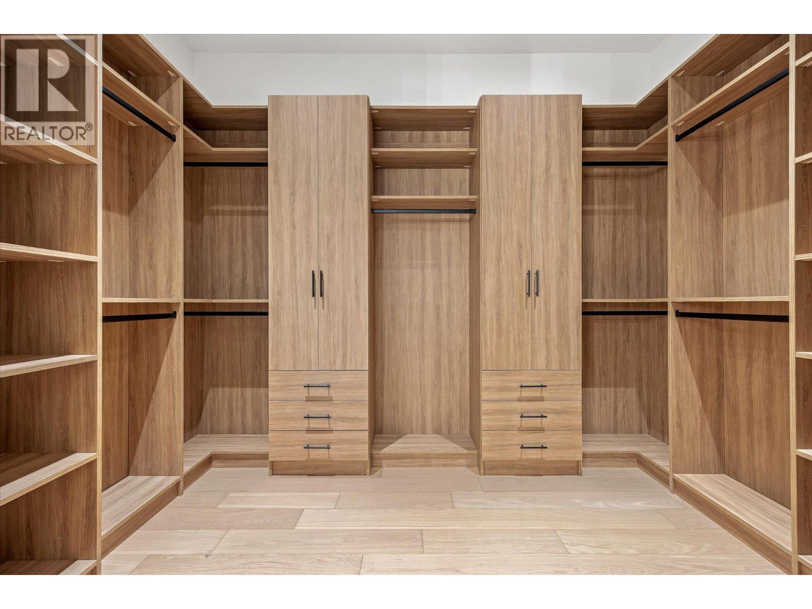 1575 Malbec Place. West Kelowna, British Columbia