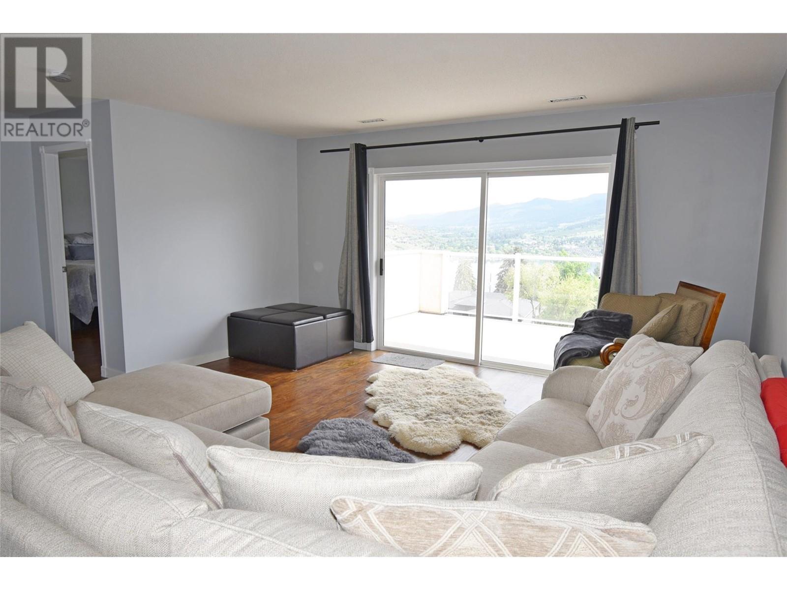 8700 Clerke Road Unit# 3. Coldstream, British Columbia