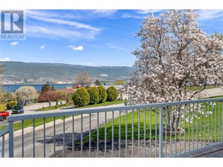 6528 Lipsett Crescent. Summerland, British Columbia
