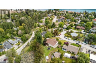6528 Lipsett Crescent. Summerland, British Columbia
