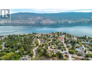 6528 Lipsett Crescent. Summerland, British Columbia
