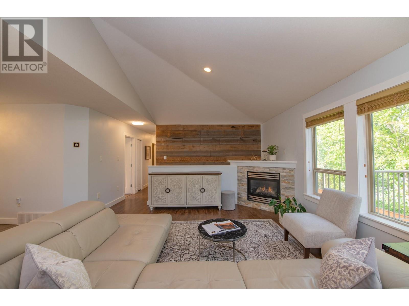 1927 Skyview Crescent. Lumby, British Columbia