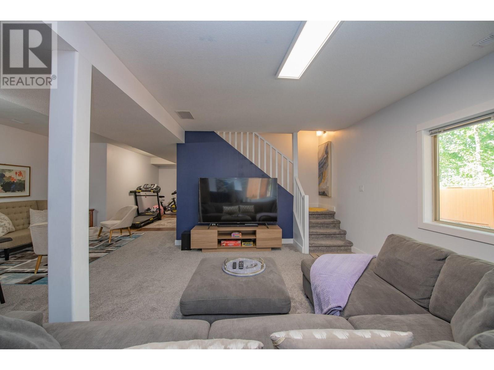 1927 Skyview Crescent. Lumby, British Columbia