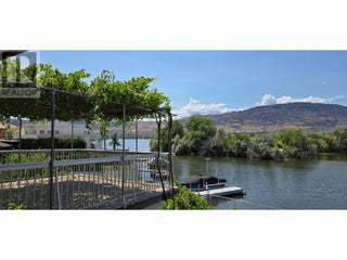 26 Bayview Crescent. Osoyoos, British Columbia