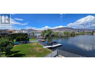 26 Bayview Crescent. Osoyoos, British Columbia