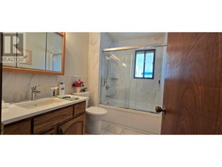 26 Bayview Crescent. Osoyoos, British Columbia