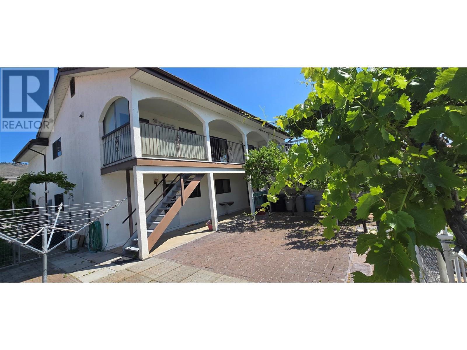 26 Bayview Crescent. Osoyoos, British Columbia