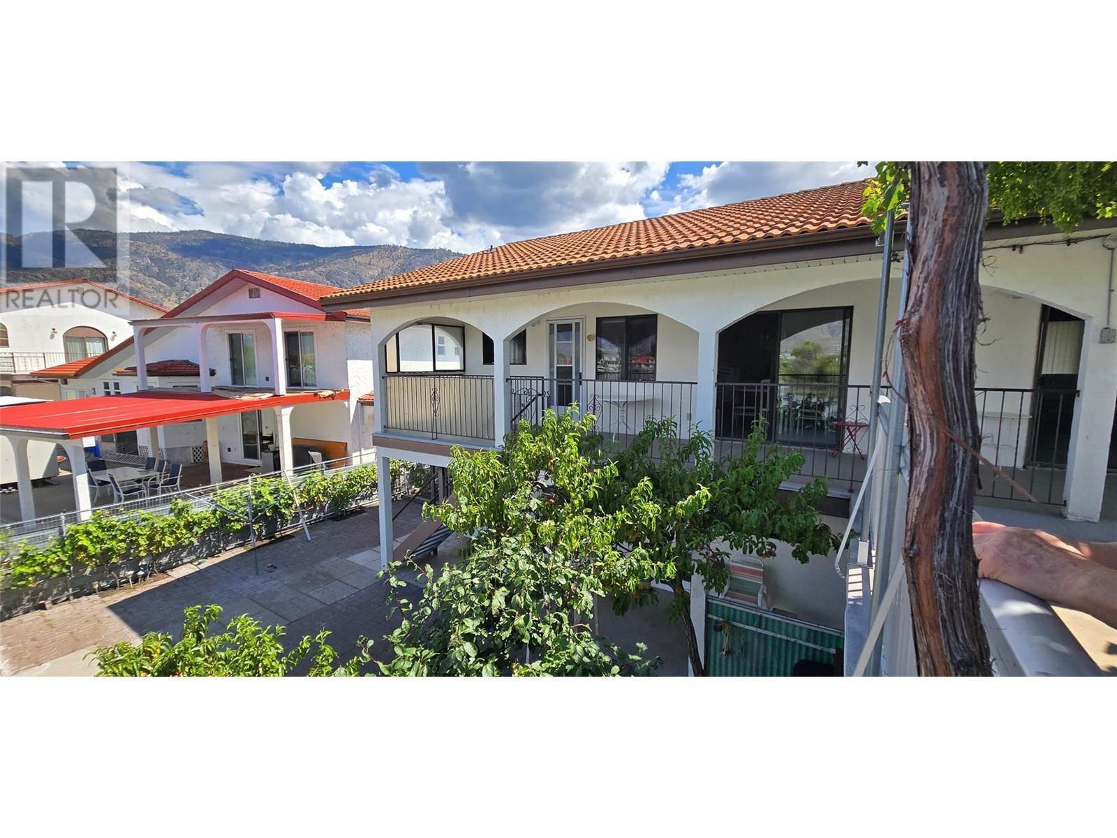 26 Bayview Crescent. Osoyoos, British Columbia