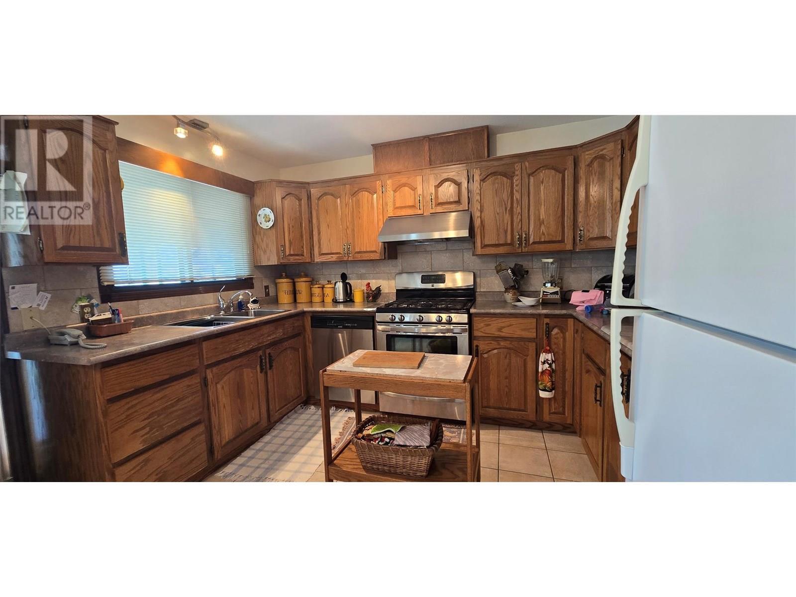 26 Bayview Crescent. Osoyoos, British Columbia