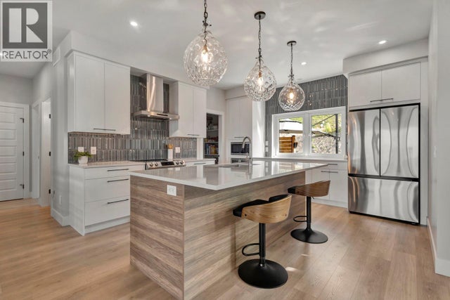 1131 Collinson Court, Kelowna