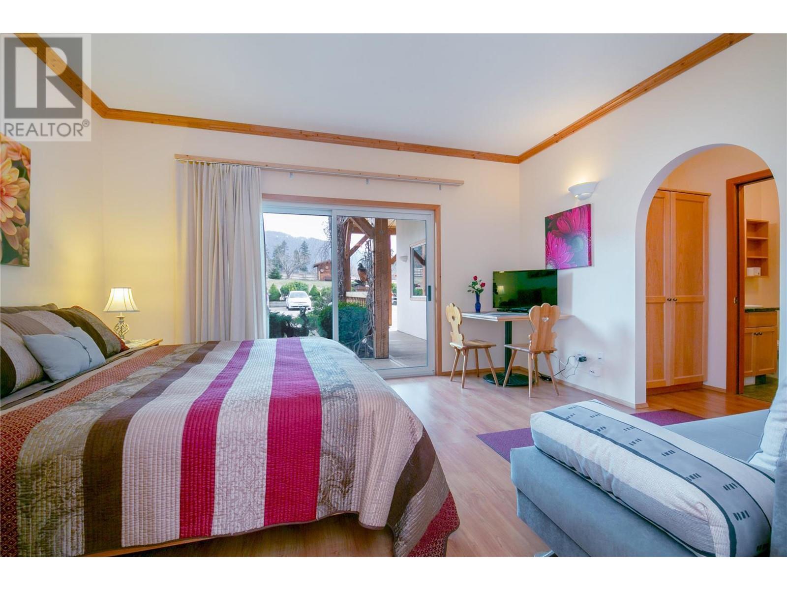 2190 30 Street Ne. Salmon Arm, British Columbia