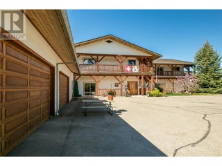 2190 30 Street Ne. Salmon Arm, British Columbia