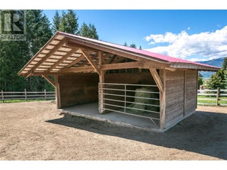 2190 30 Street Ne. Salmon Arm, British Columbia