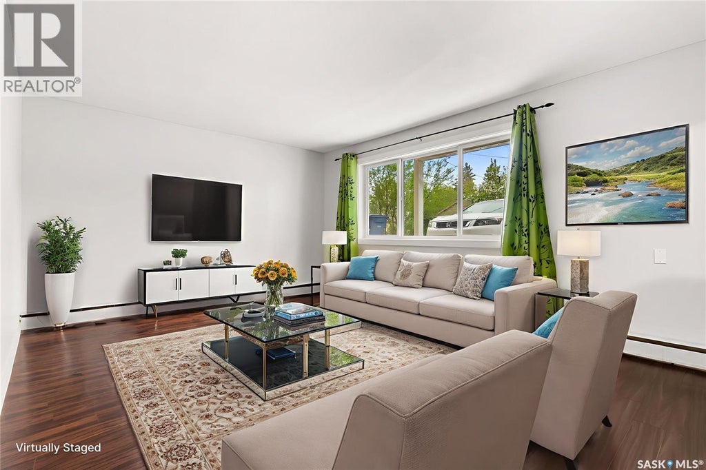 4 230 Broadway Avenue E, Regina