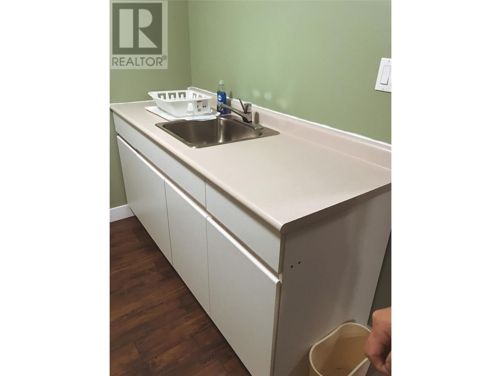 635 Brighton Road. Kelowna, British Columbia