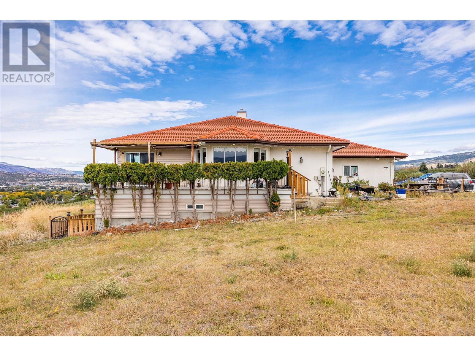 848 Webster Road. Kelowna, British Columbia