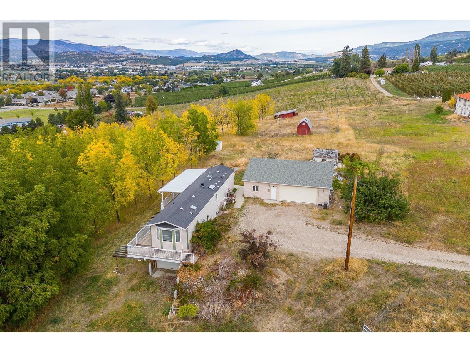 848 Webster Road. Kelowna, British Columbia