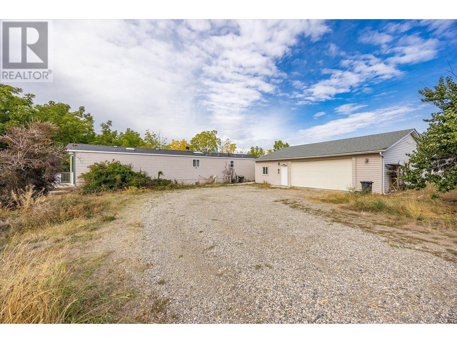 848 Webster Road. Kelowna, British Columbia