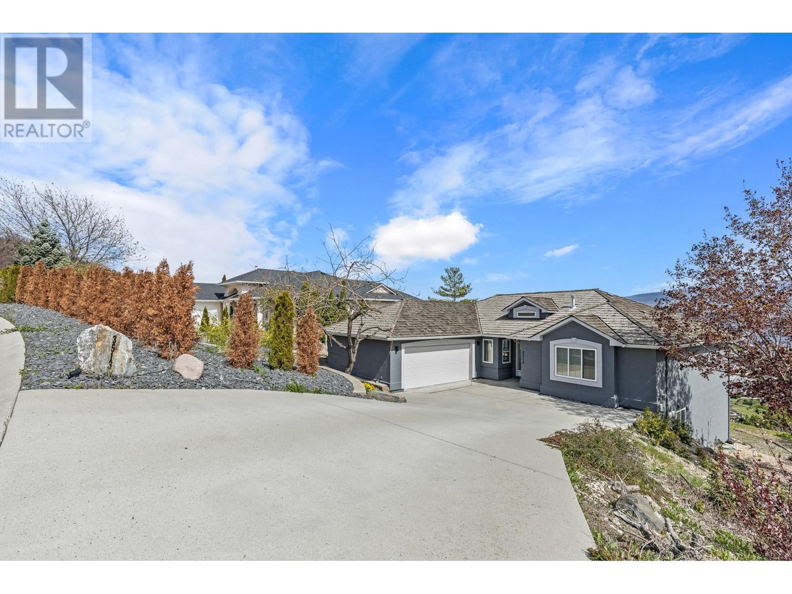 3513 Empire Place. West Kelowna, British Columbia