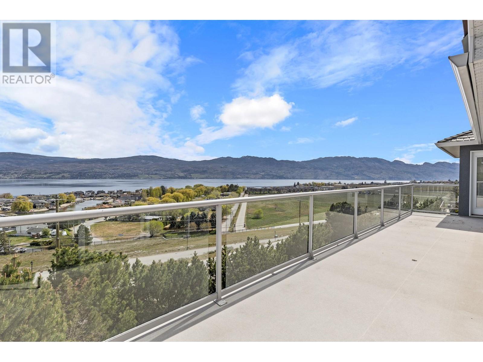 3513 Empire Place. West Kelowna, British Columbia