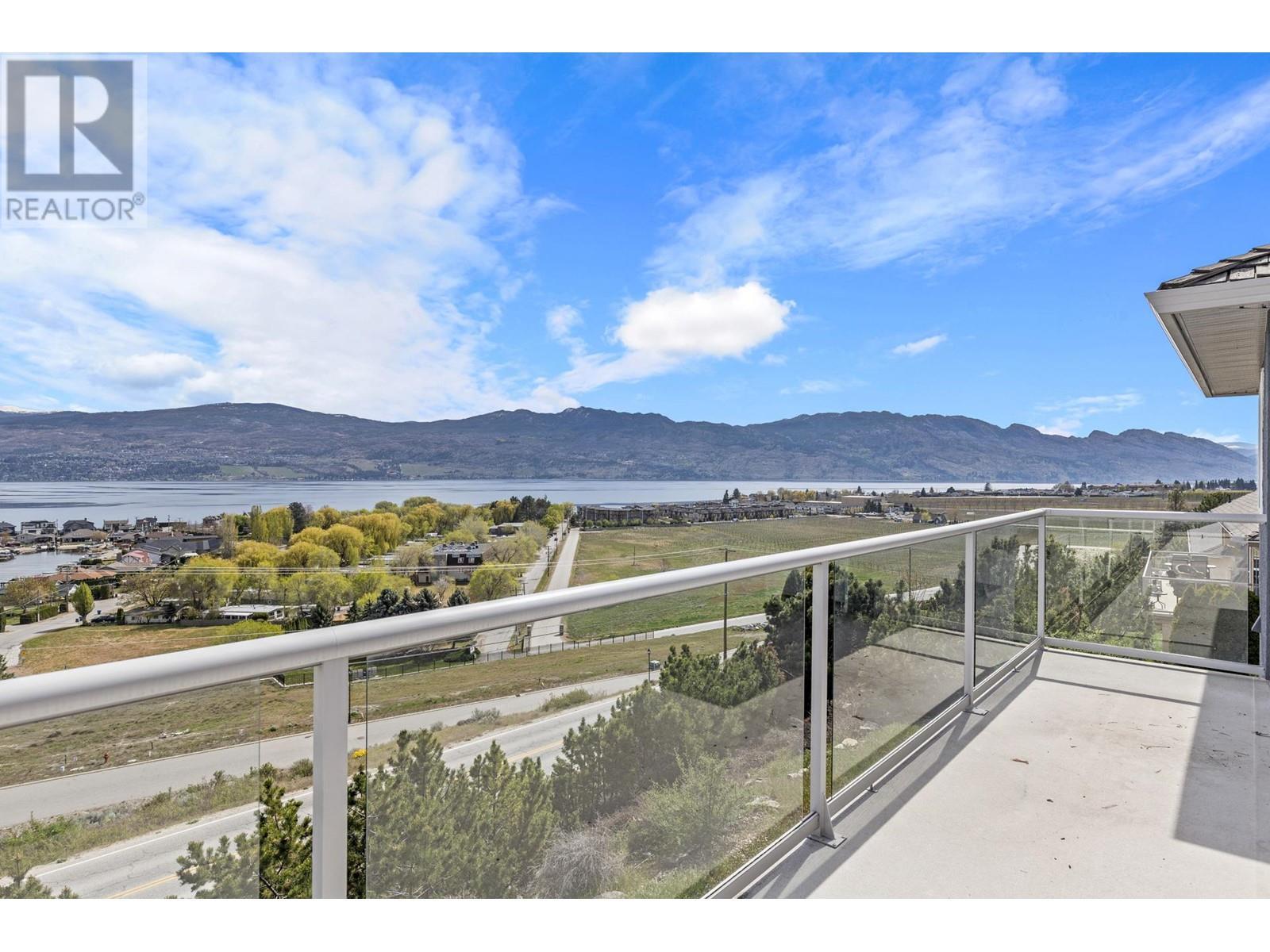 3513 Empire Place. West Kelowna, British Columbia