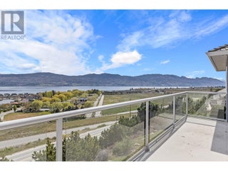 3513 Empire Place. West Kelowna, British Columbia