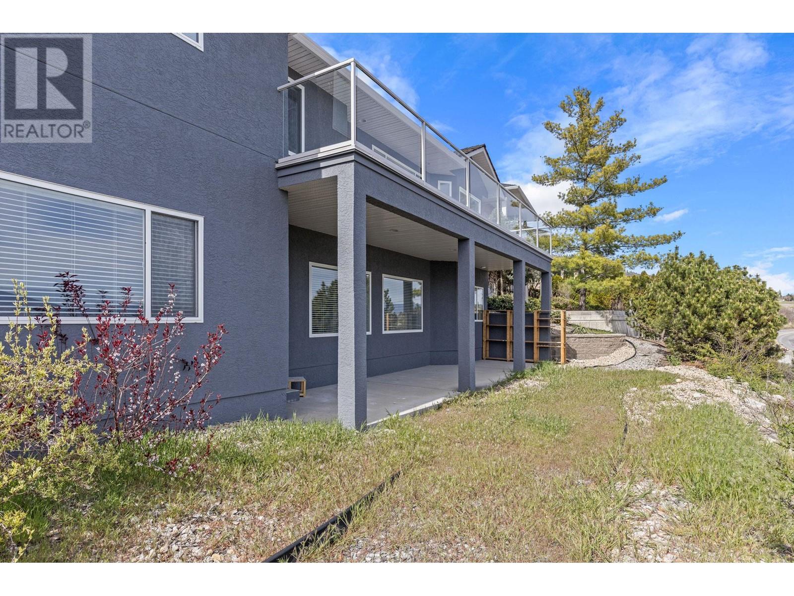 3513 Empire Place. West Kelowna, British Columbia